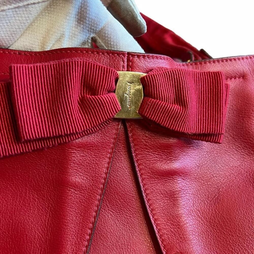 Salvator Ferragamo Women's Red Patent Leather Miss Vara Selene Tote - Picture 4 of 13